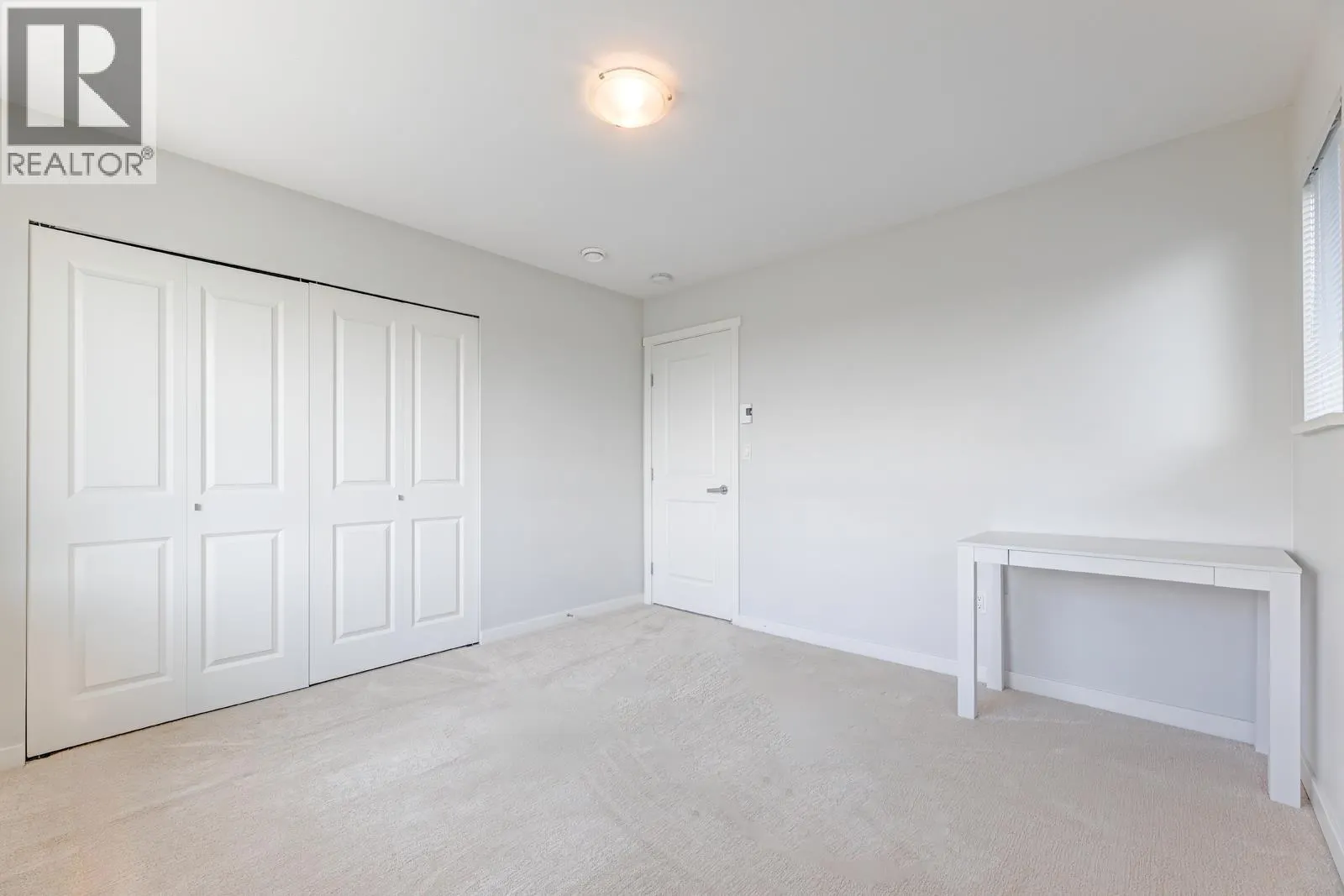 60 3500 BURKE VILLAGE PROMENADE