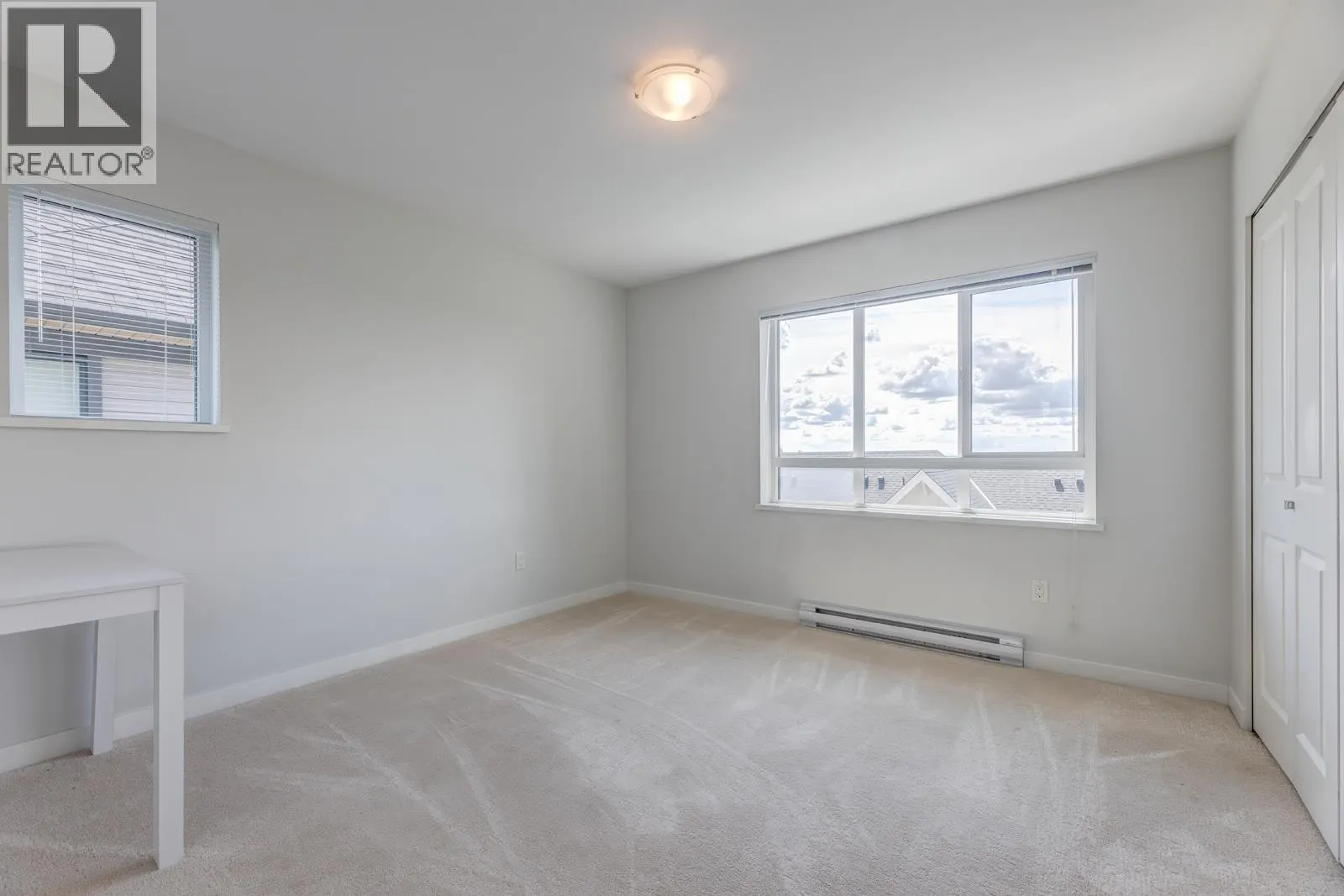 60 3500 BURKE VILLAGE PROMENADE