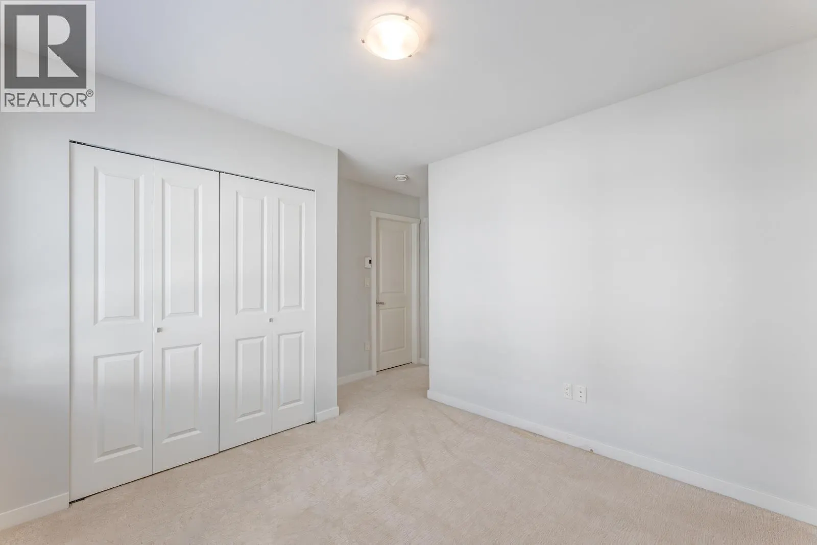 60 3500 BURKE VILLAGE PROMENADE