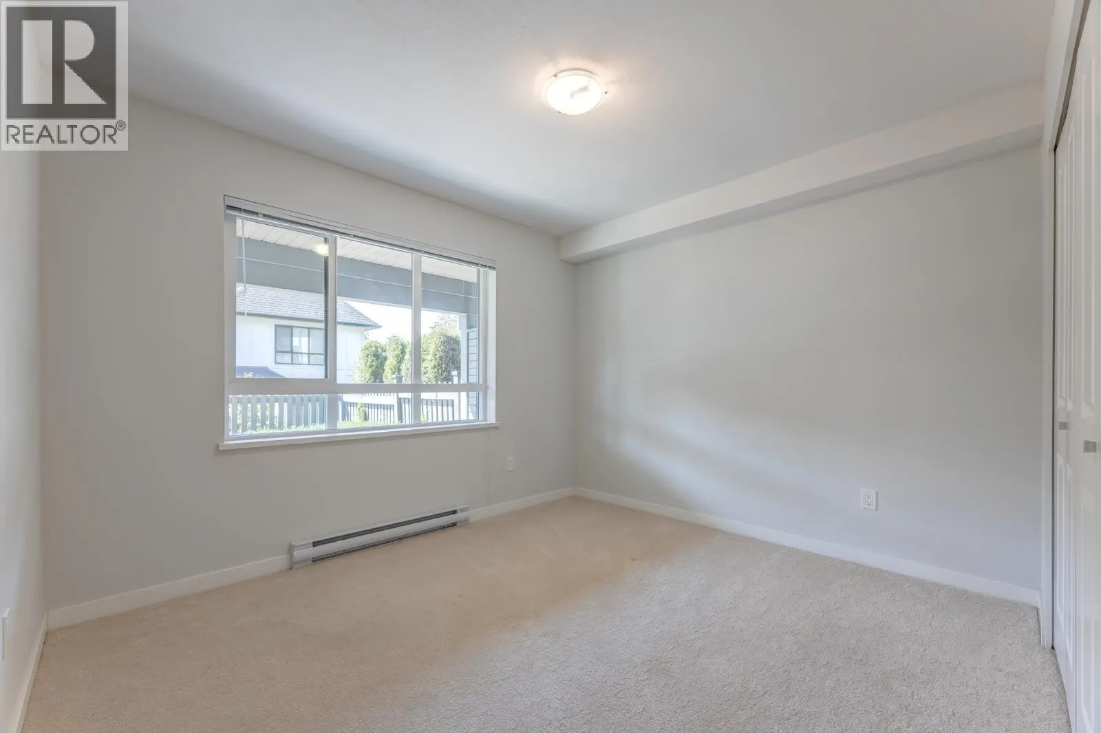 60 3500 BURKE VILLAGE PROMENADE