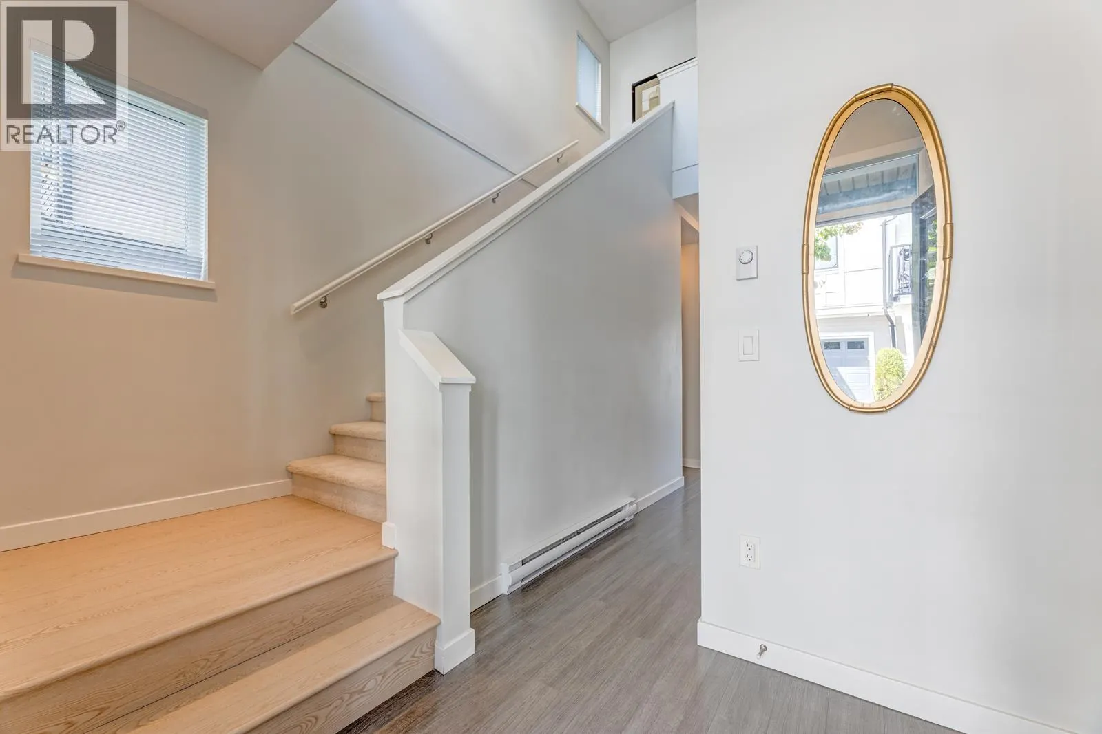 60 3500 BURKE VILLAGE PROMENADE
