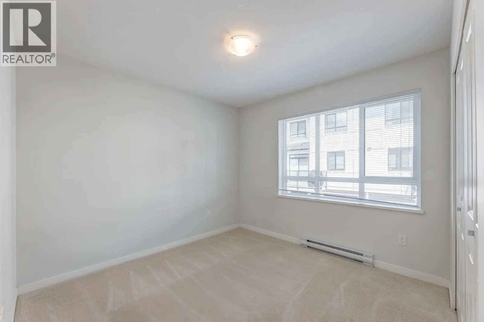 60 3500 BURKE VILLAGE PROMENADE
