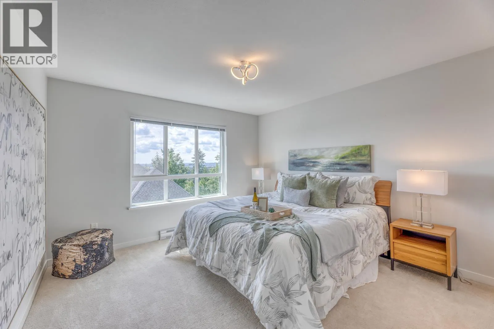 60 3500 BURKE VILLAGE PROMENADE