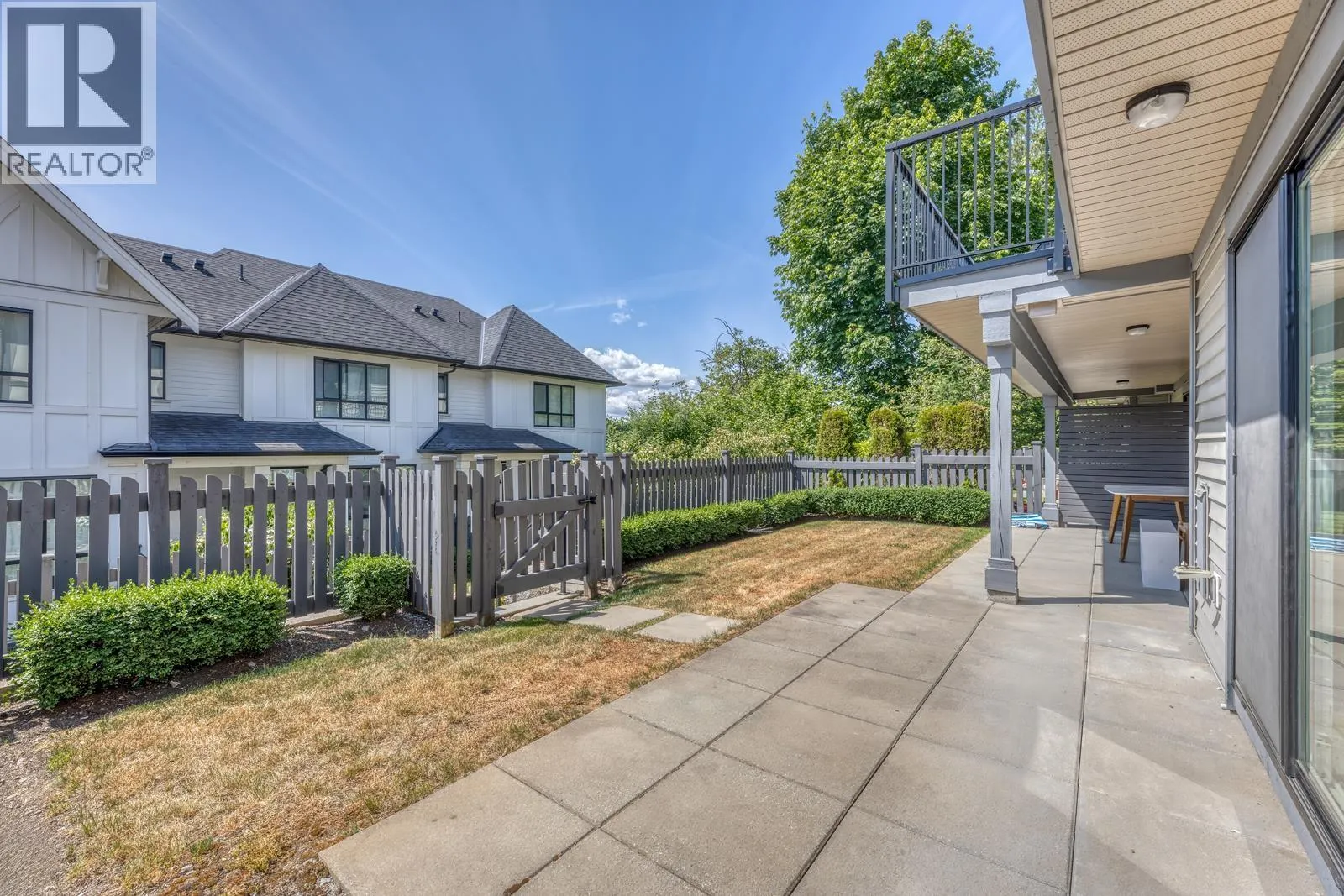 60 3500 BURKE VILLAGE PROMENADE