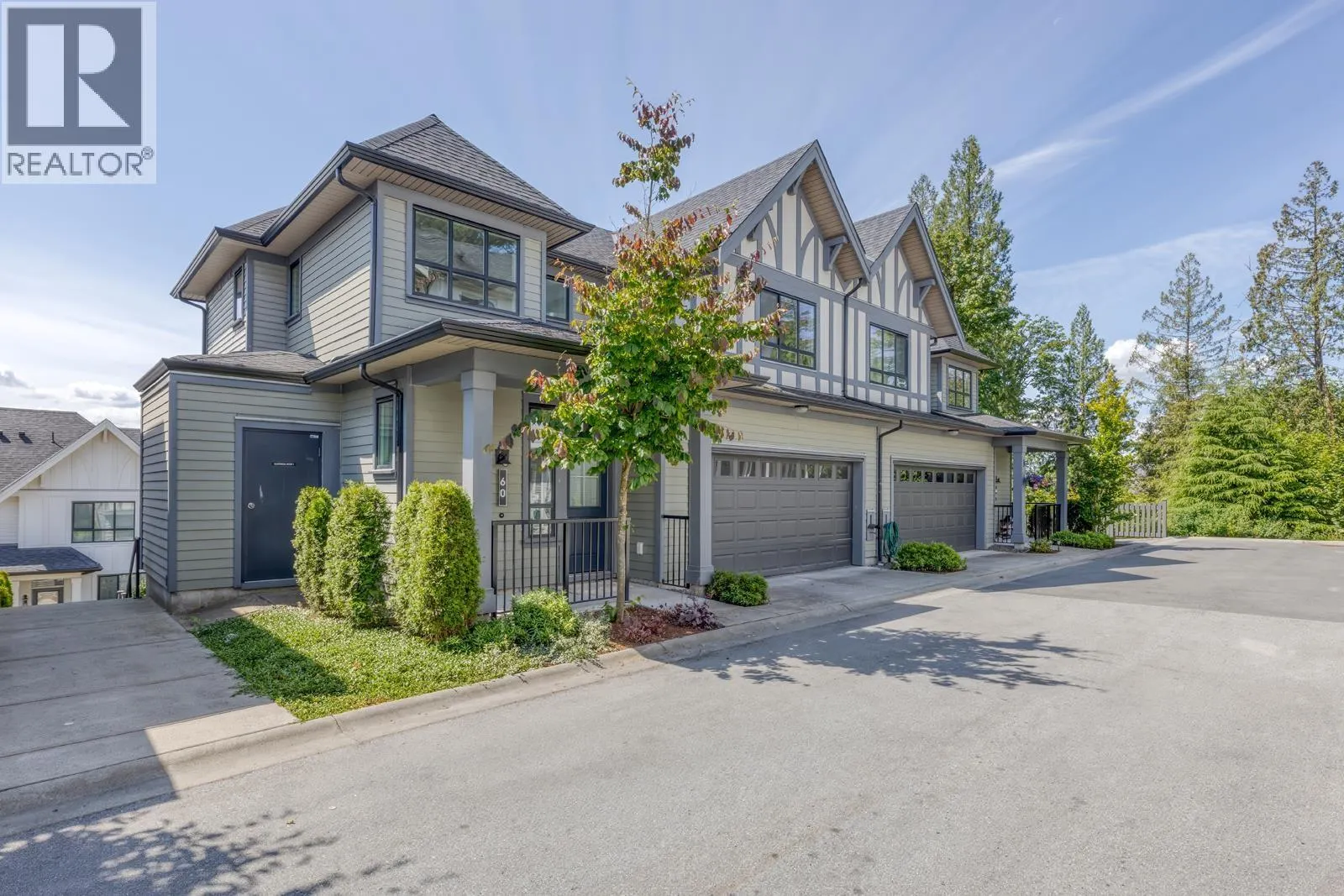 60 3500 BURKE VILLAGE PROMENADE