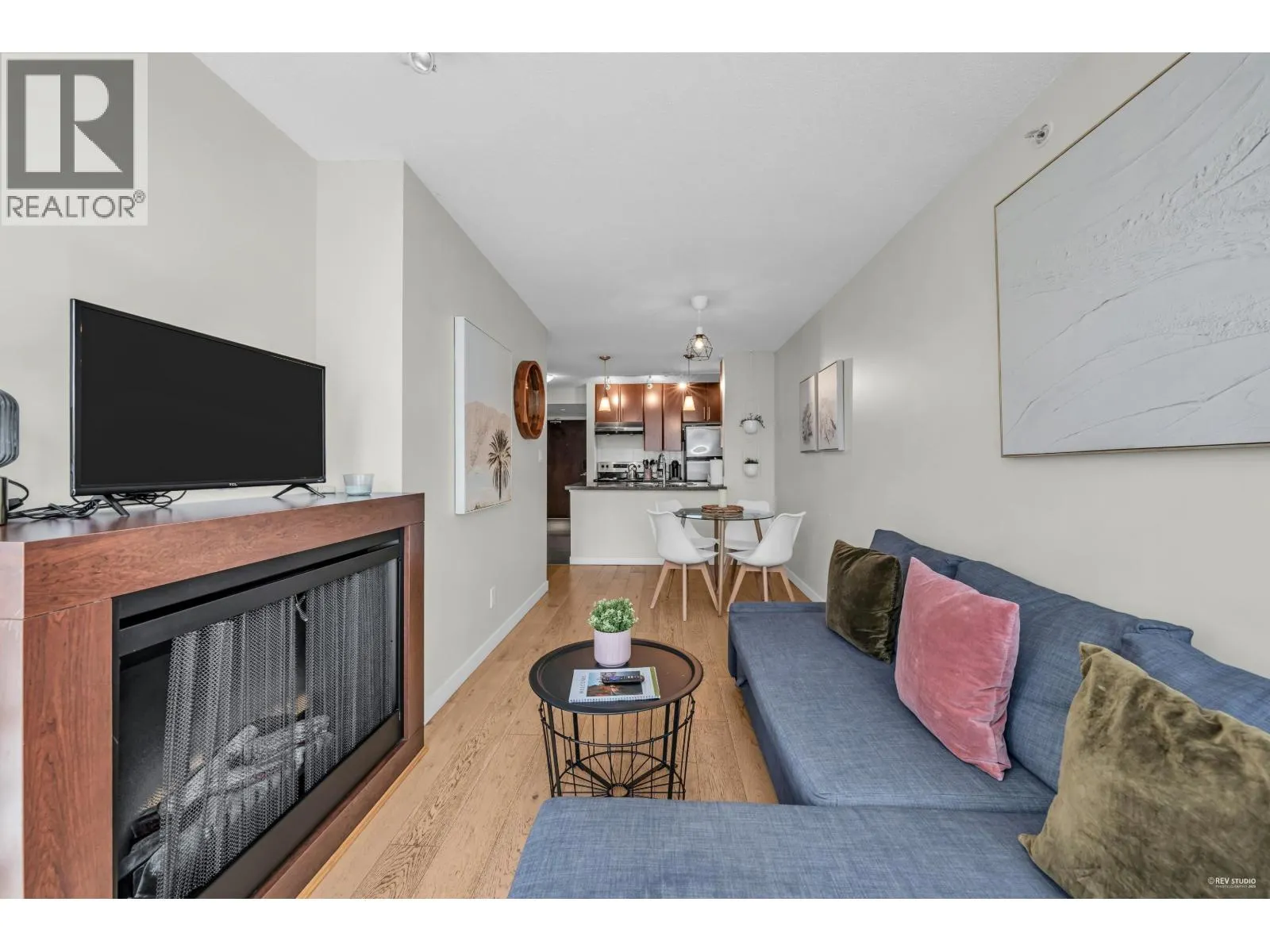703 58 KEEFER PLACE