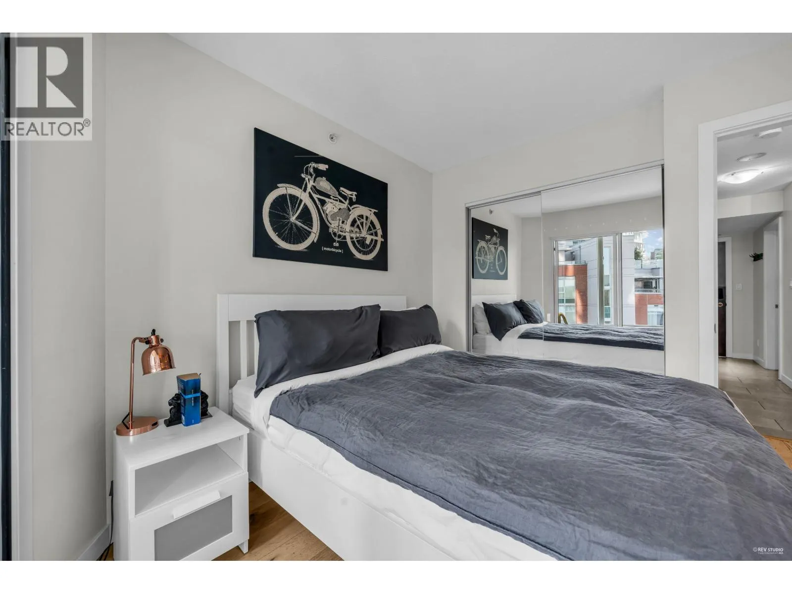 703 58 KEEFER PLACE