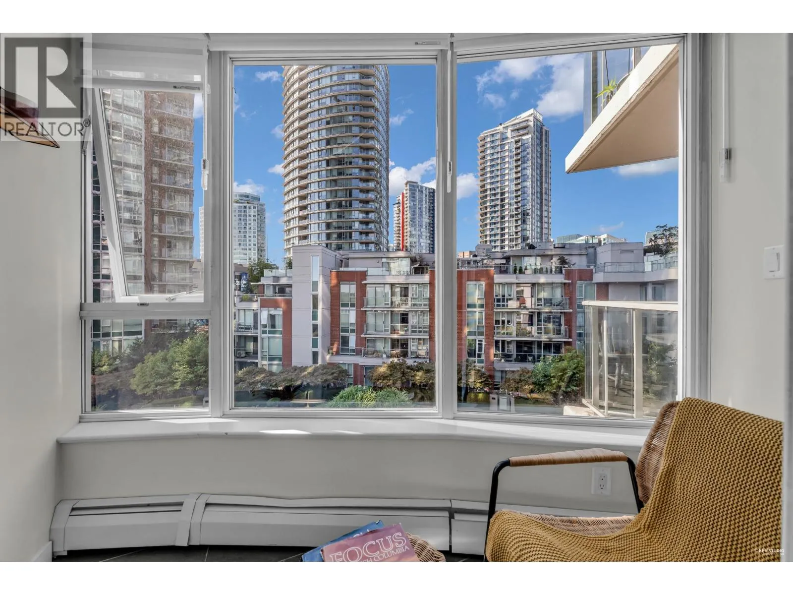 703 58 KEEFER PLACE