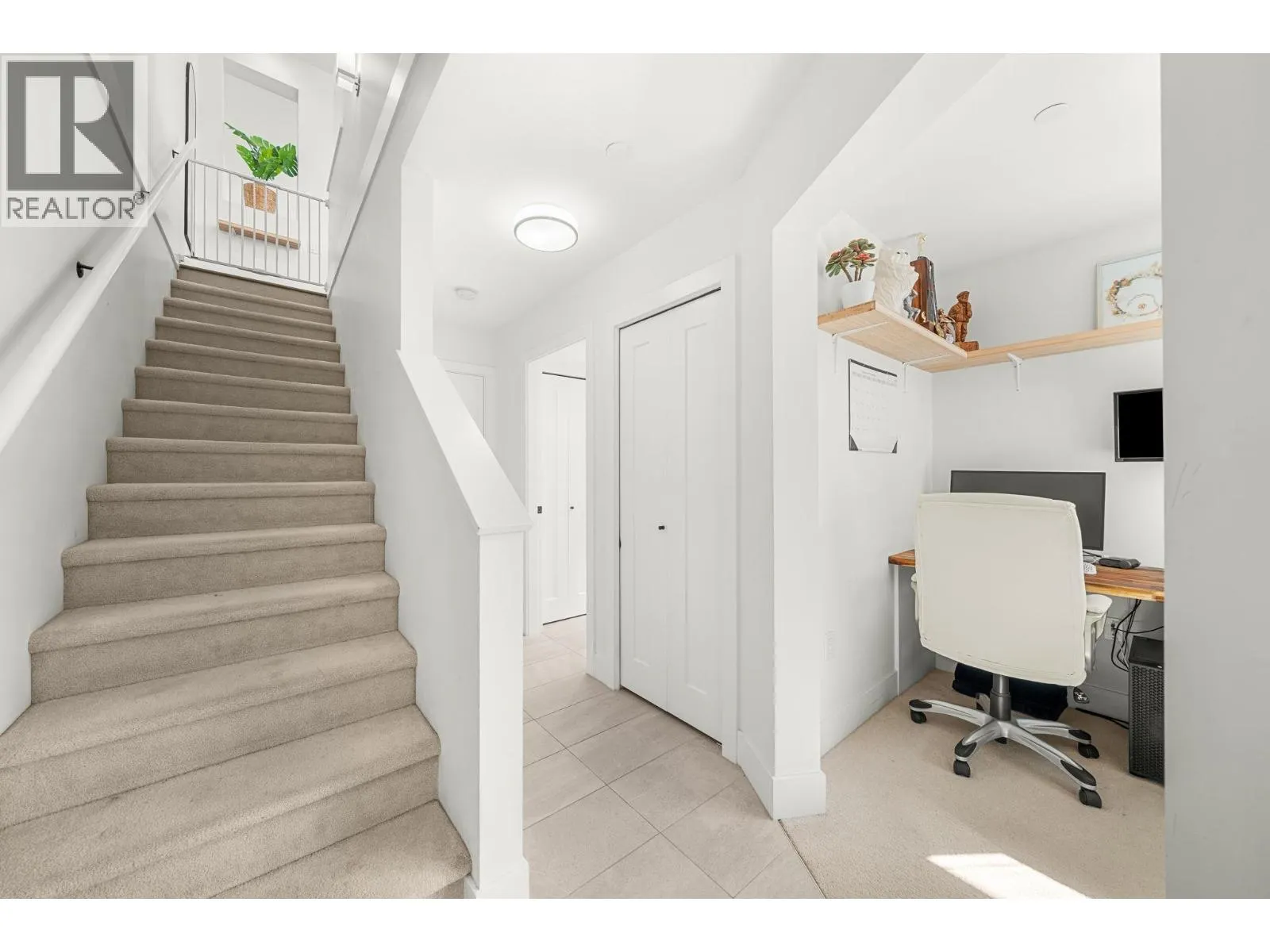 39 4656 ORCA WAY