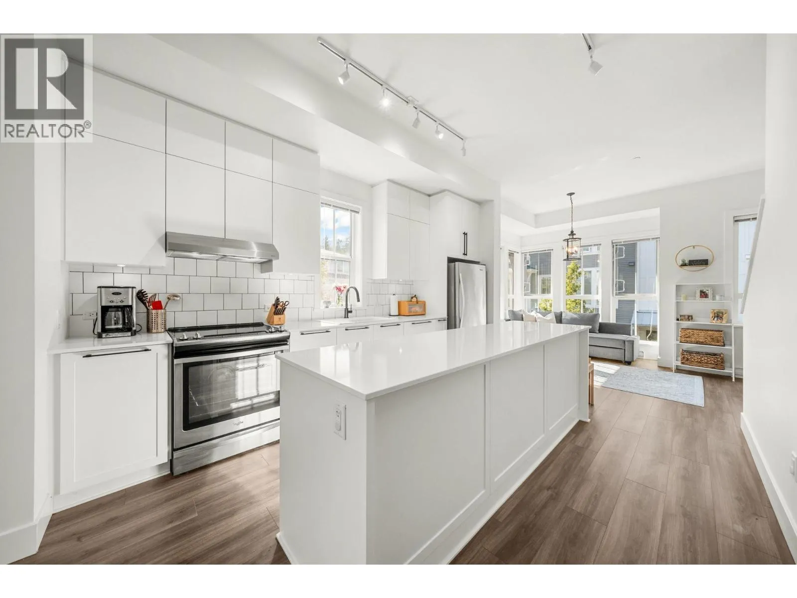 39 4656 ORCA WAY