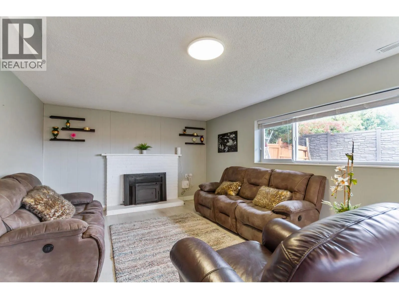 3708 PRICE STREET