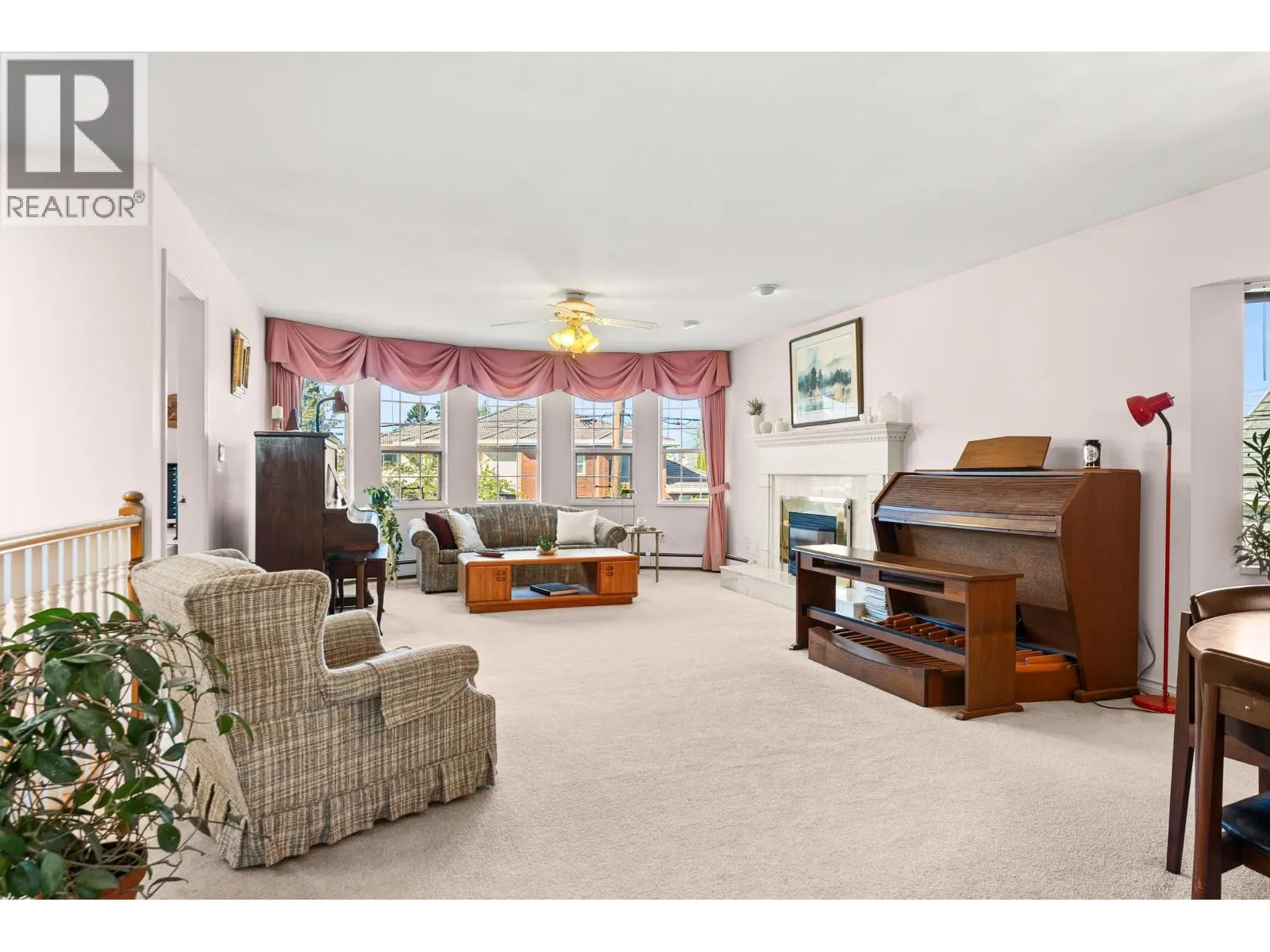 8140 ROBINSON ROAD