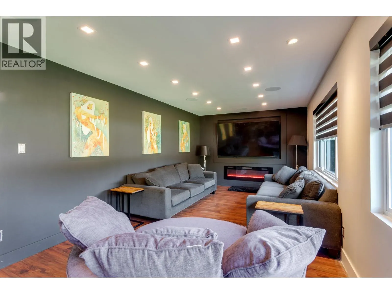 1249 ALDERWOOD PLACE