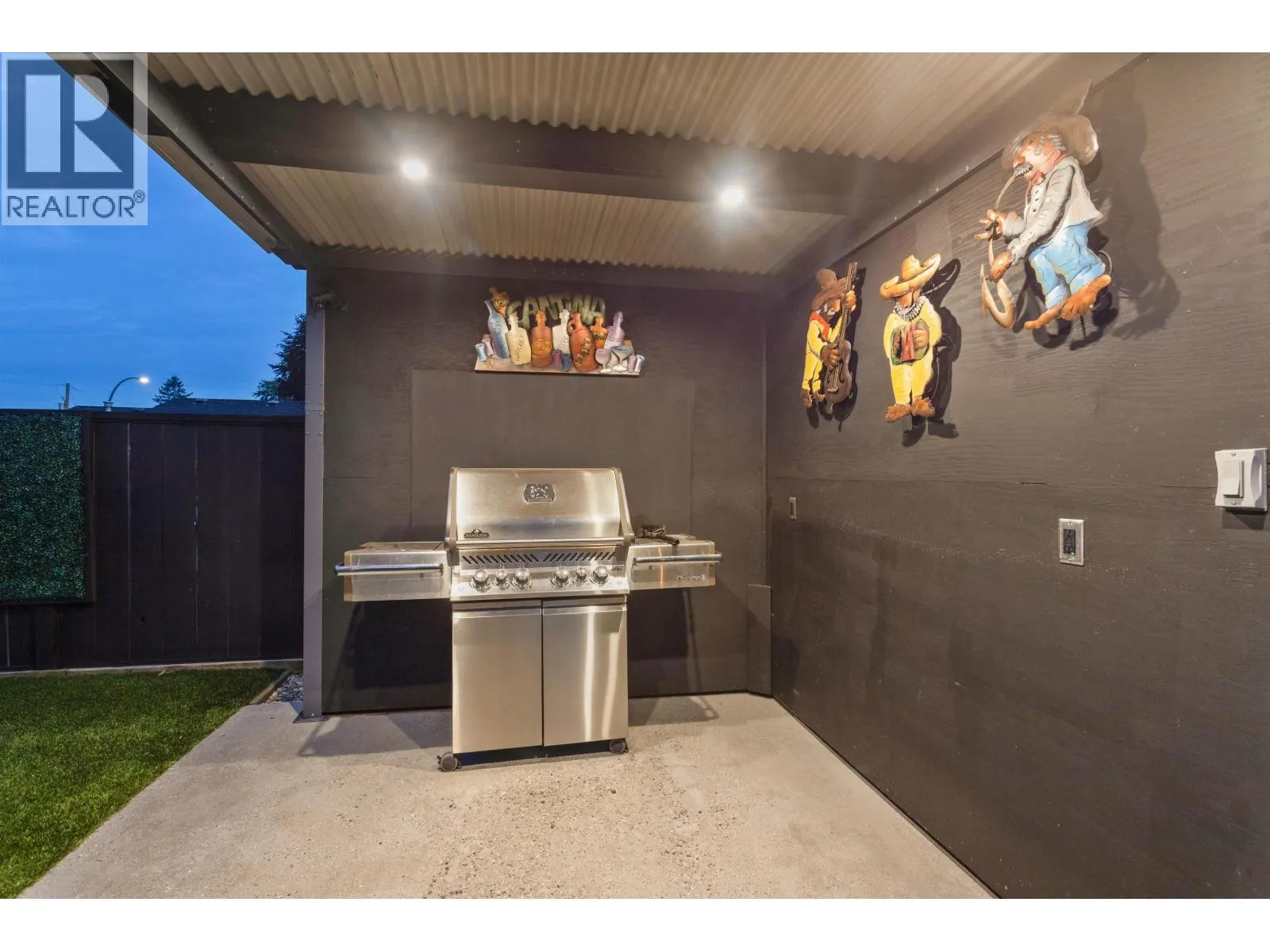 1249 ALDERWOOD PLACE
