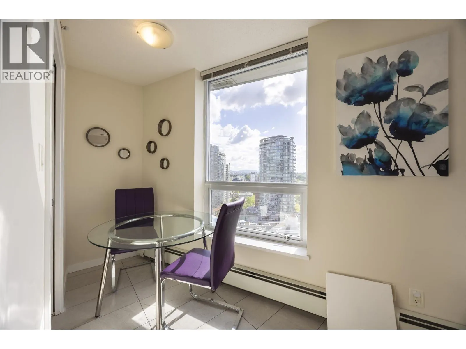 1906 188 KEEFER PLACE