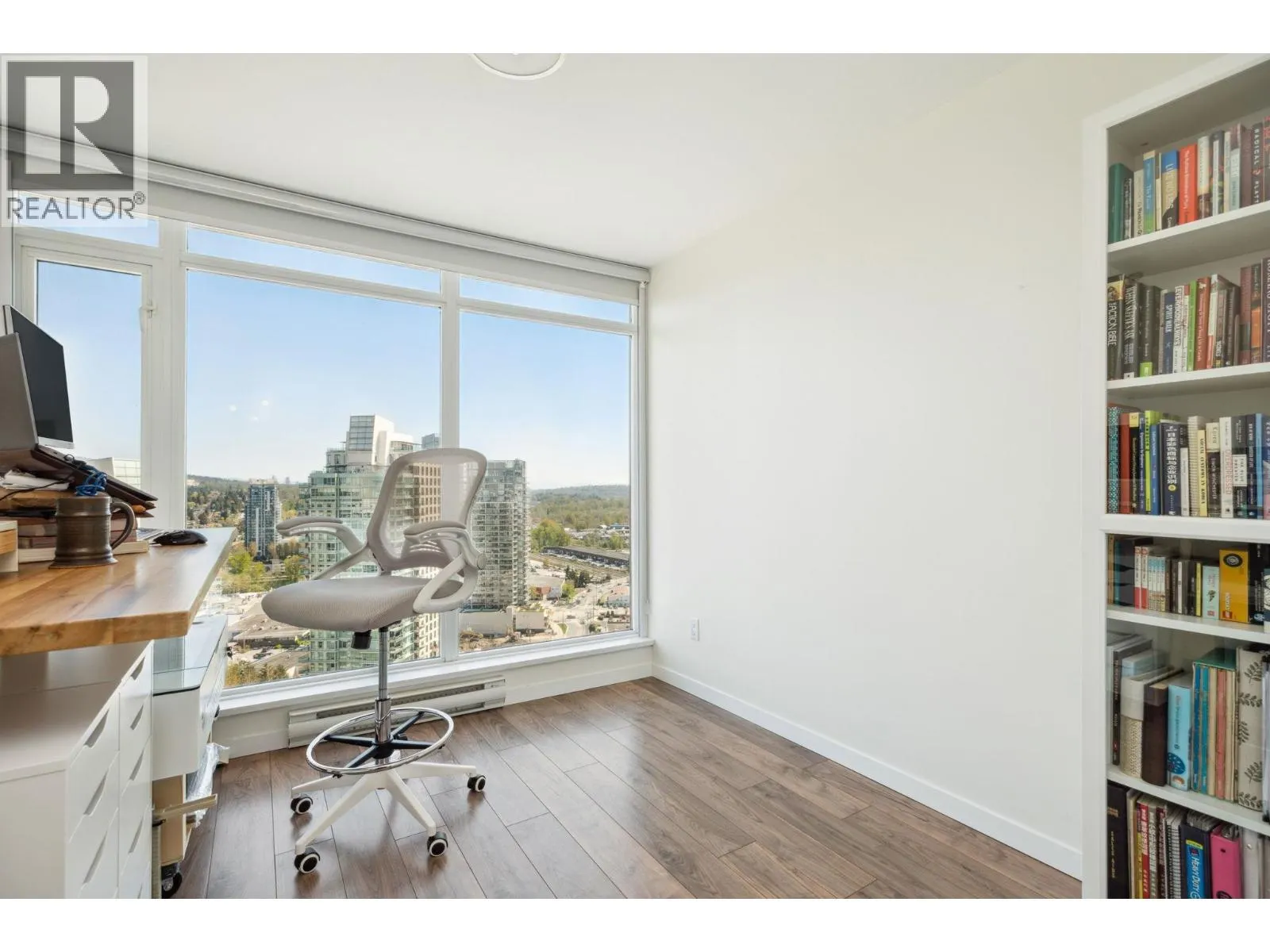 2905 2133 DOUGLAS ROAD
