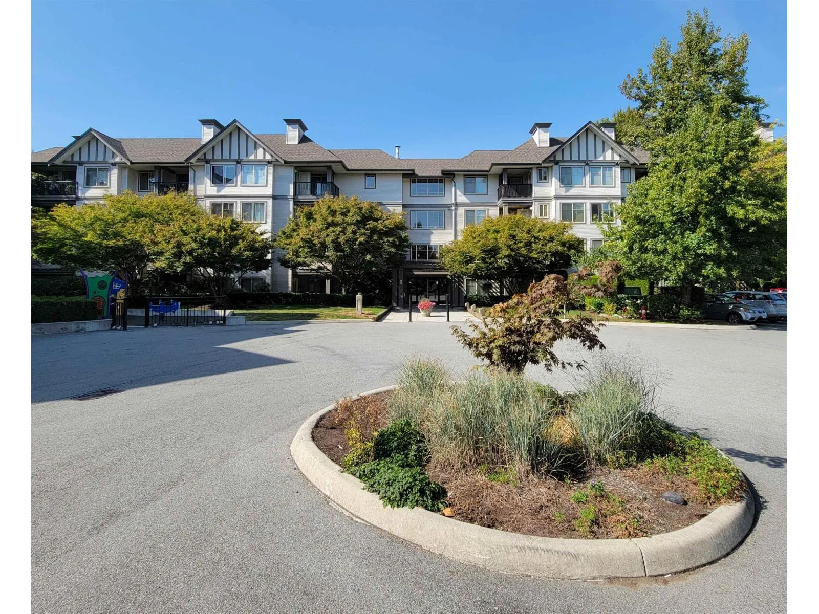 126 27358 32 AVENUE