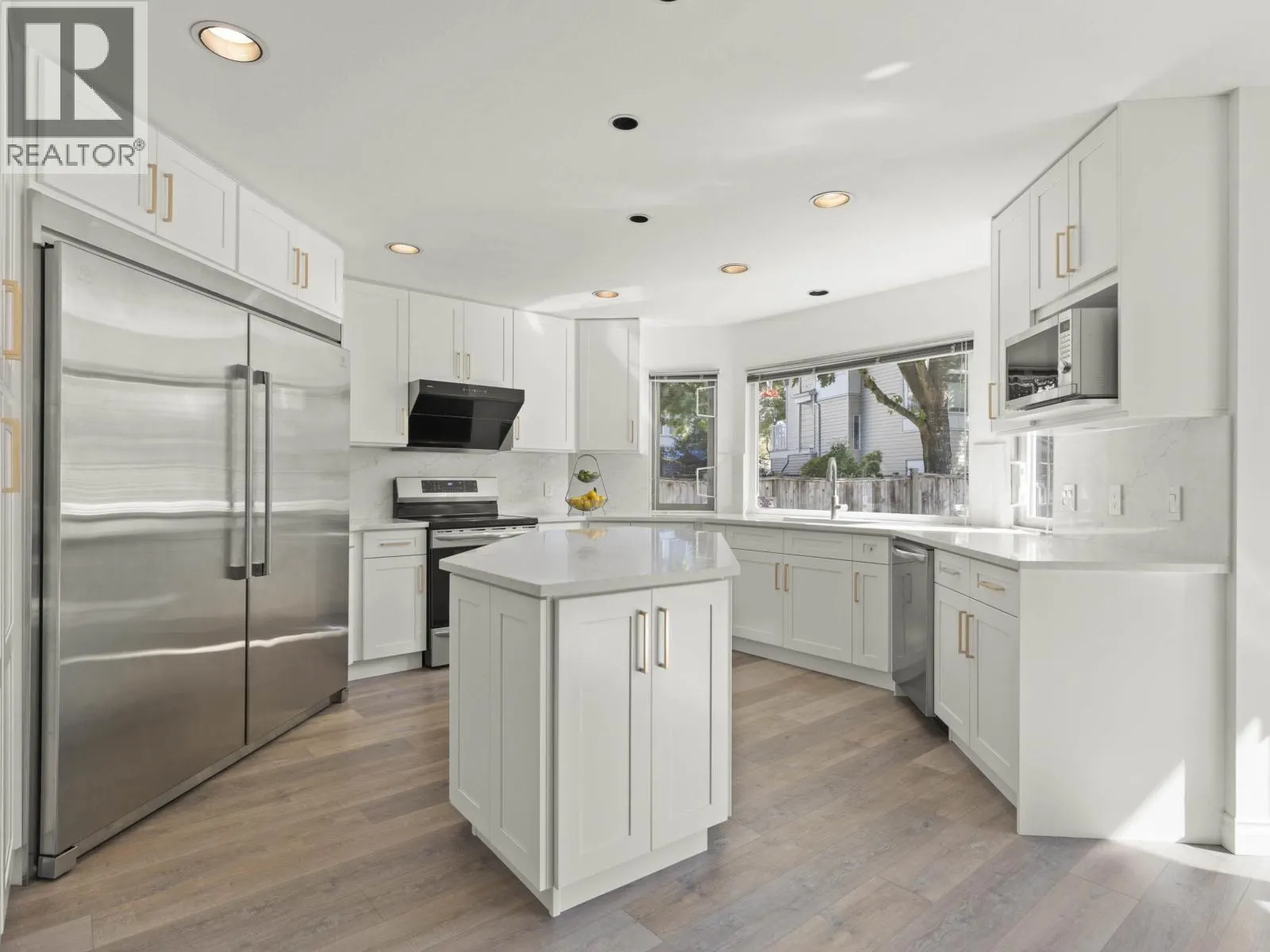 4580 CAMERON COURT