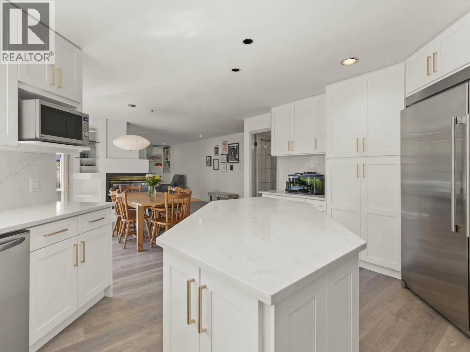 4580 CAMERON COURT