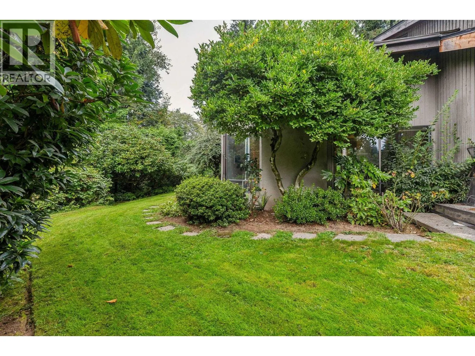 384 MATHERS AVENUE