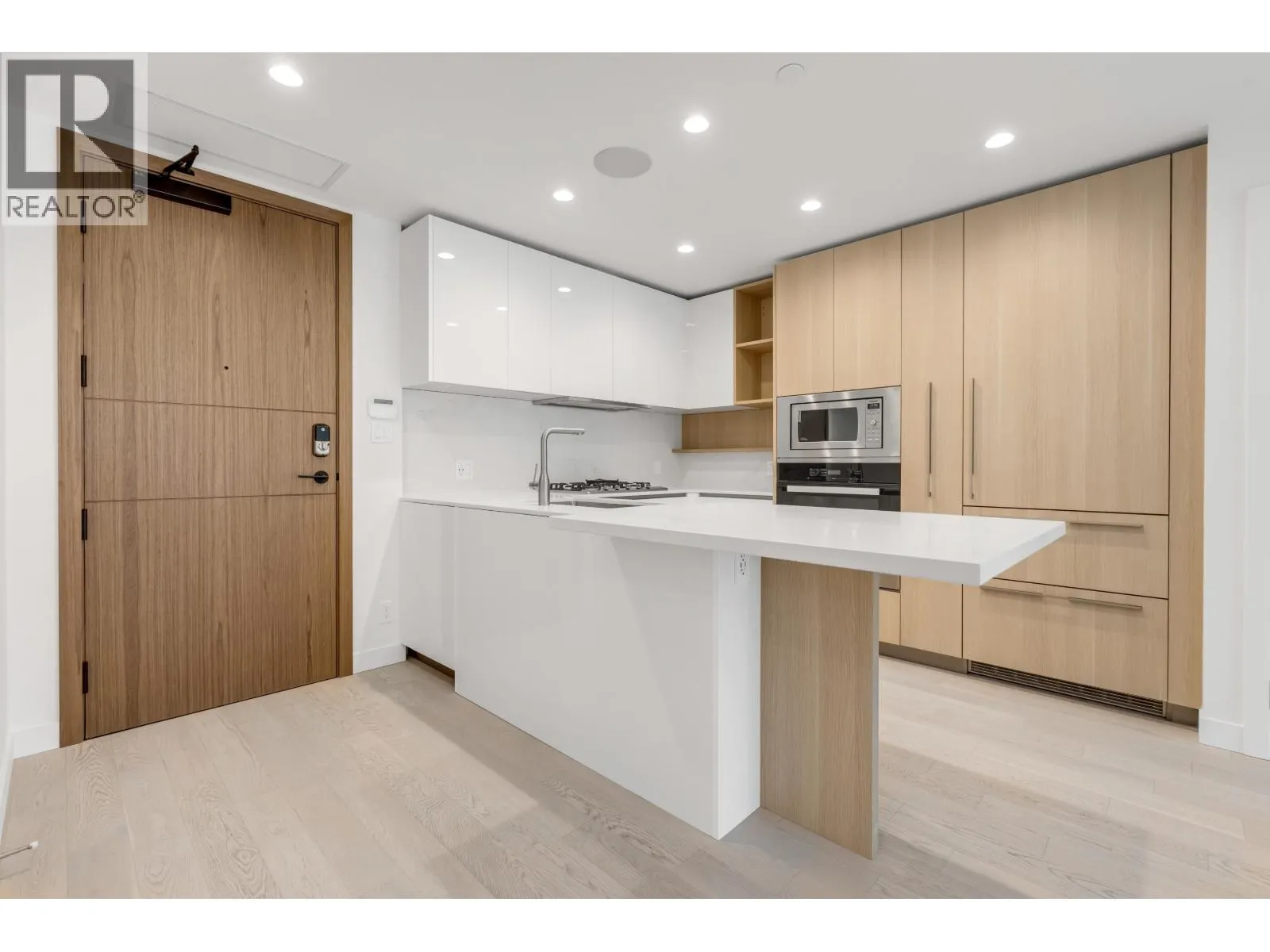 605 6811 PEARSON WAY