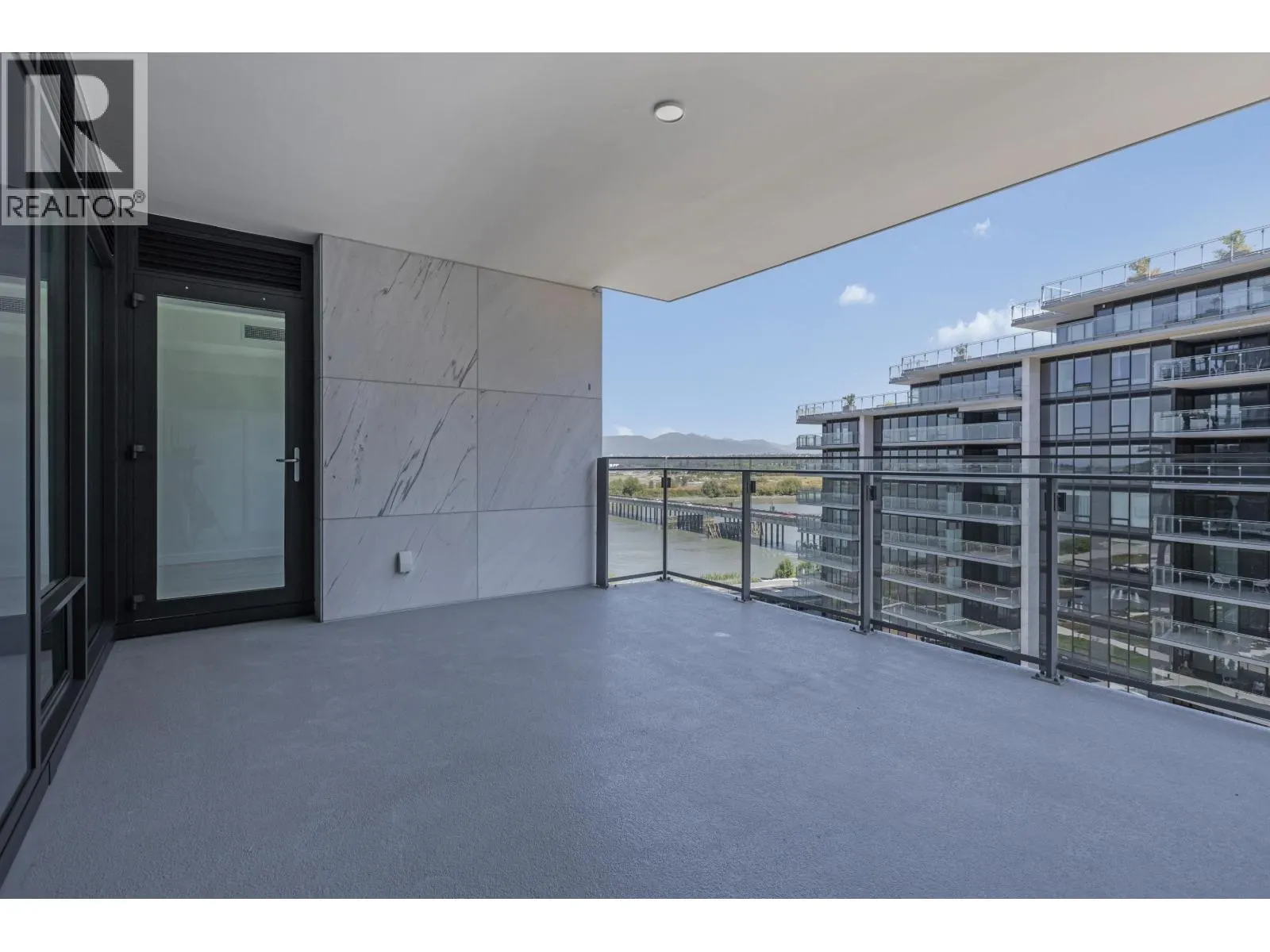605 6811 PEARSON WAY