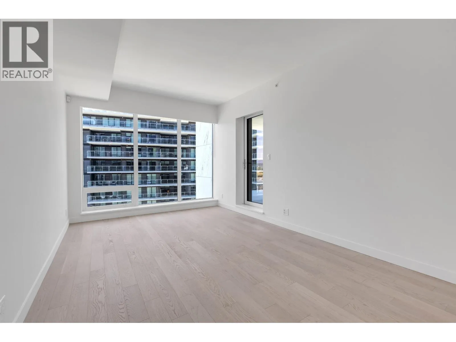 605 6811 PEARSON WAY