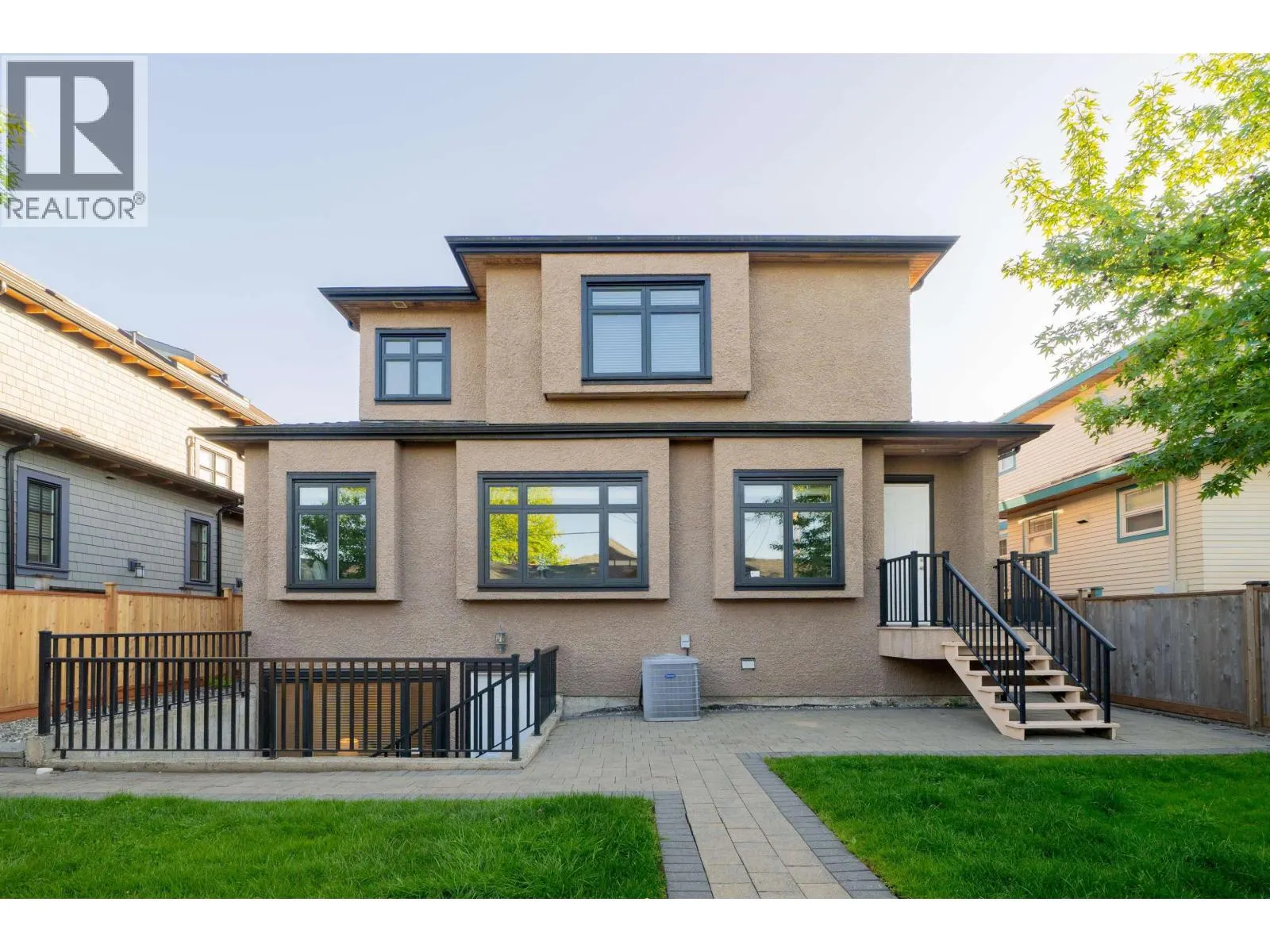 3450 PUGET DRIVE