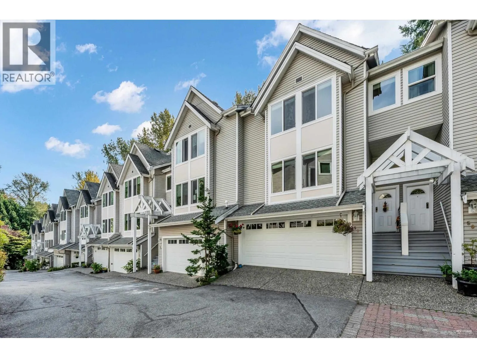 51 2600 BEAVERBROOK CRESCENT
