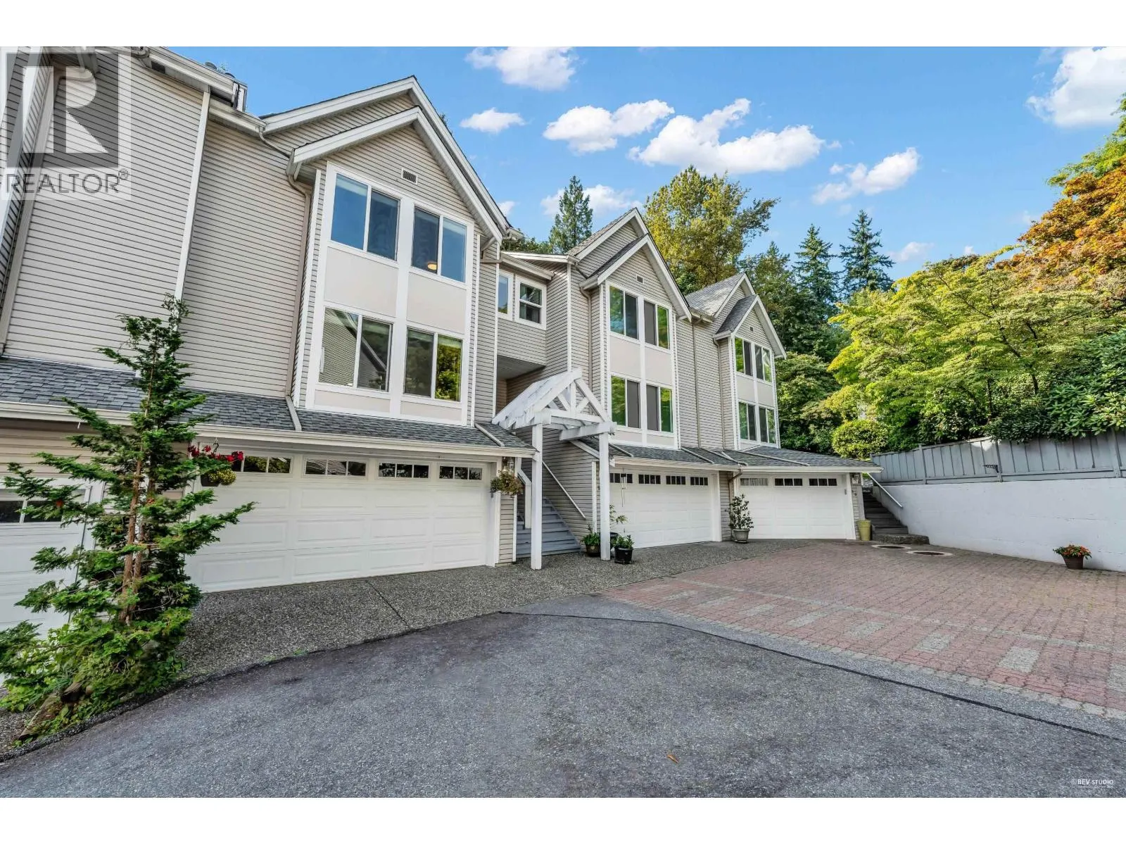 51 2600 BEAVERBROOK CRESCENT
