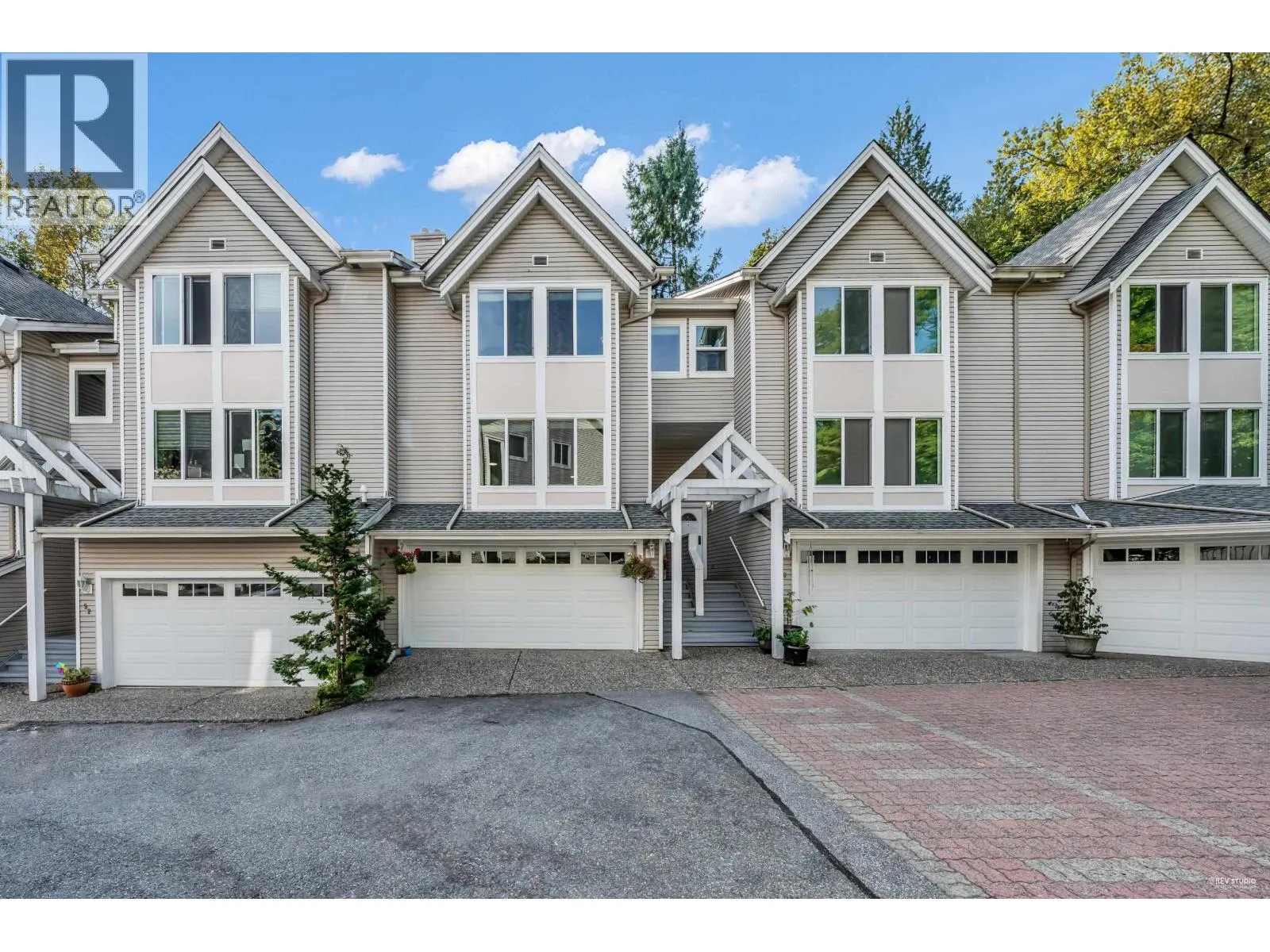 51 2600 BEAVERBROOK CRESCENT