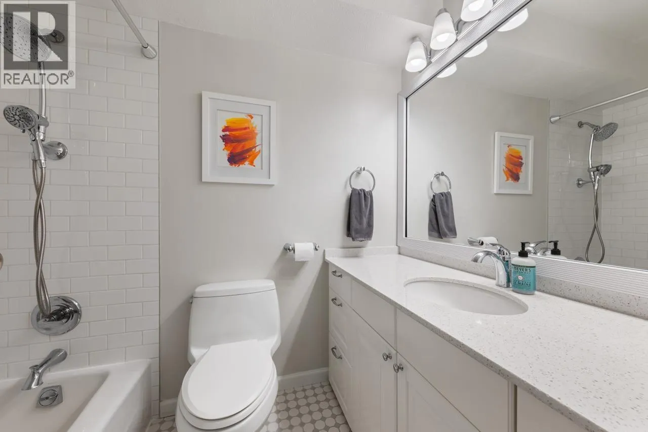 103 W 15TH AVENUE