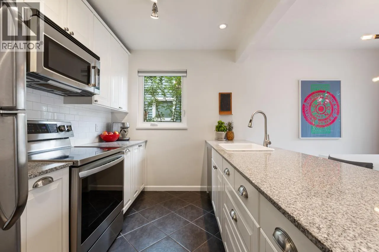 103 W 15TH AVENUE
