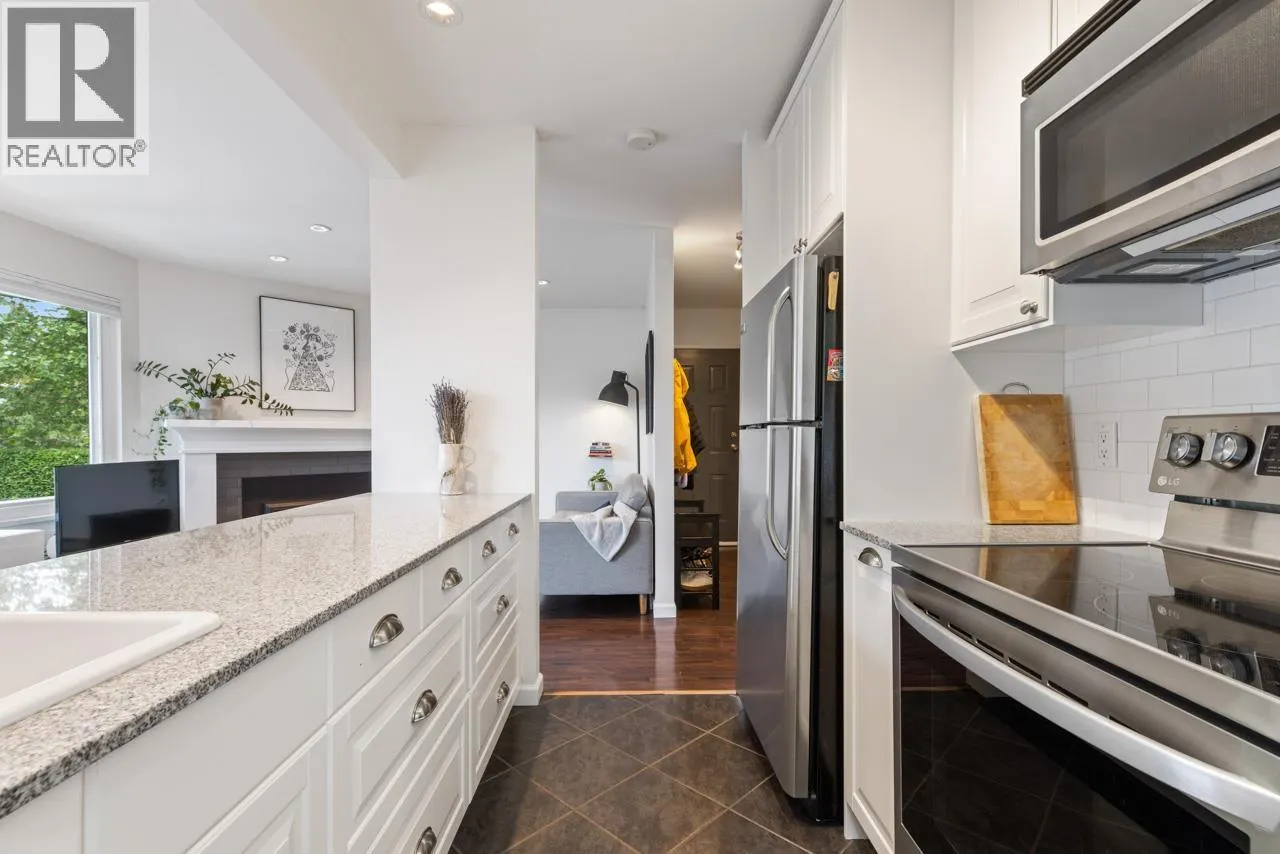 103 W 15TH AVENUE