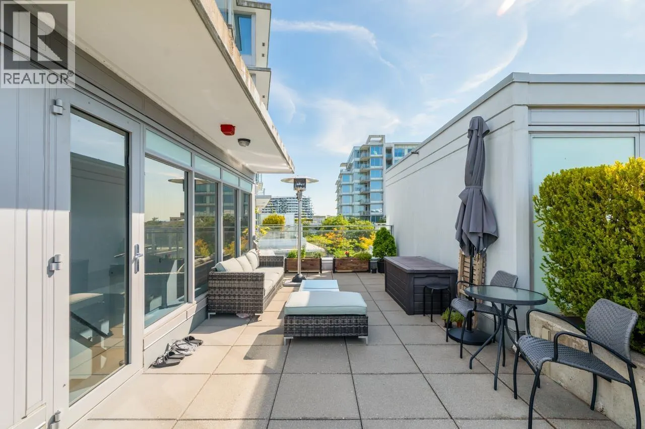 6005 5511 HOLLYBRIDGE WAY