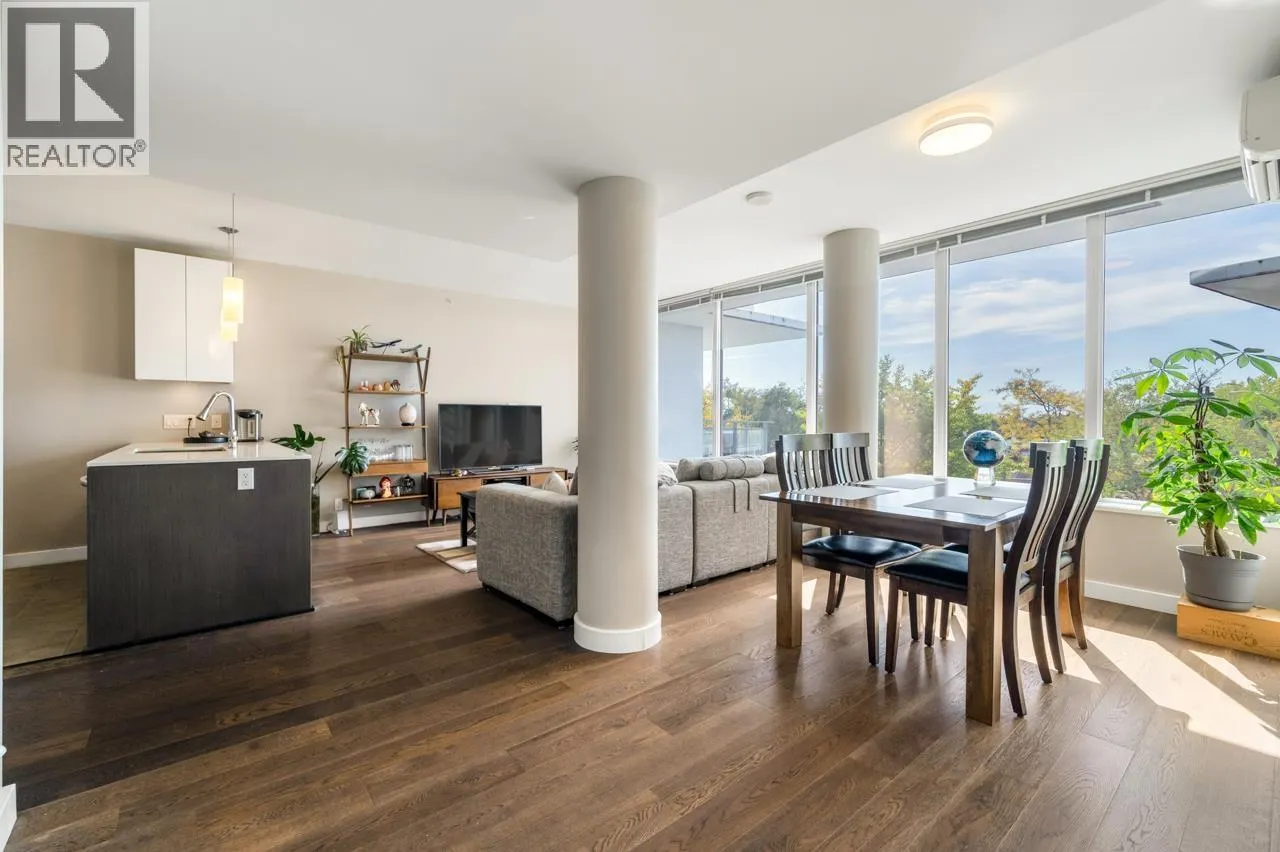 6005 5511 HOLLYBRIDGE WAY