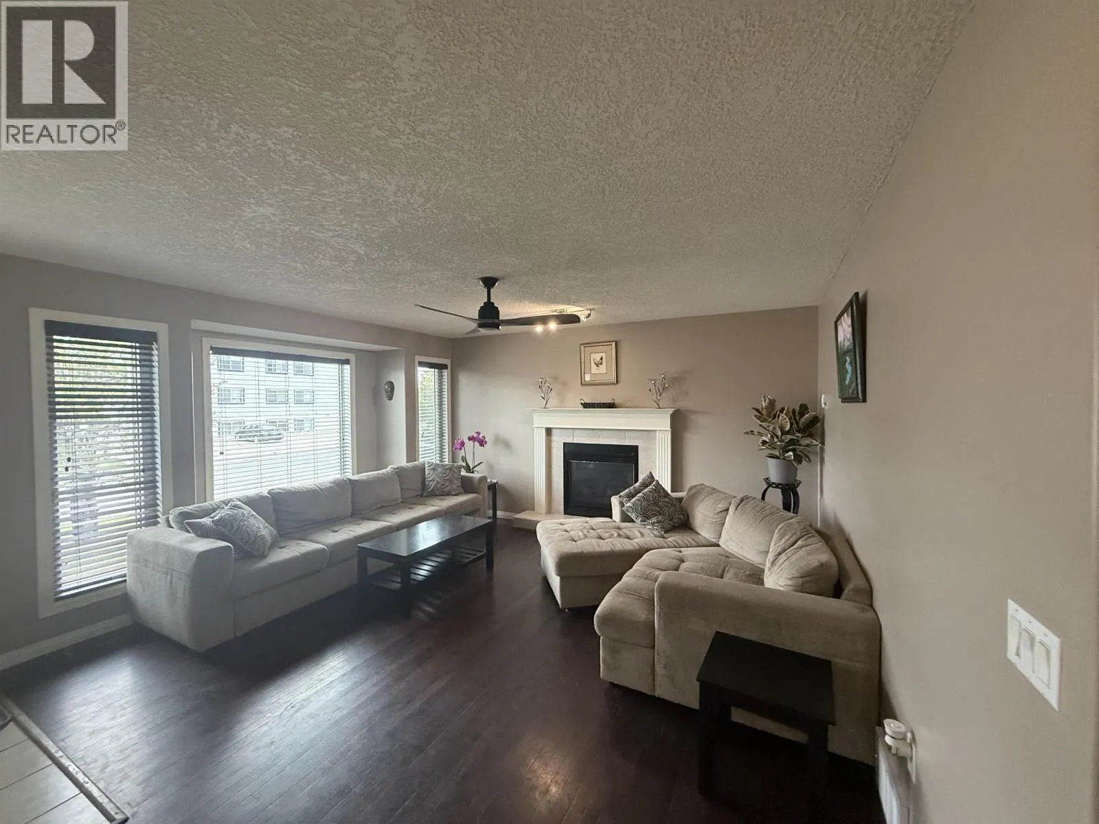 9611 102 AVENUE
