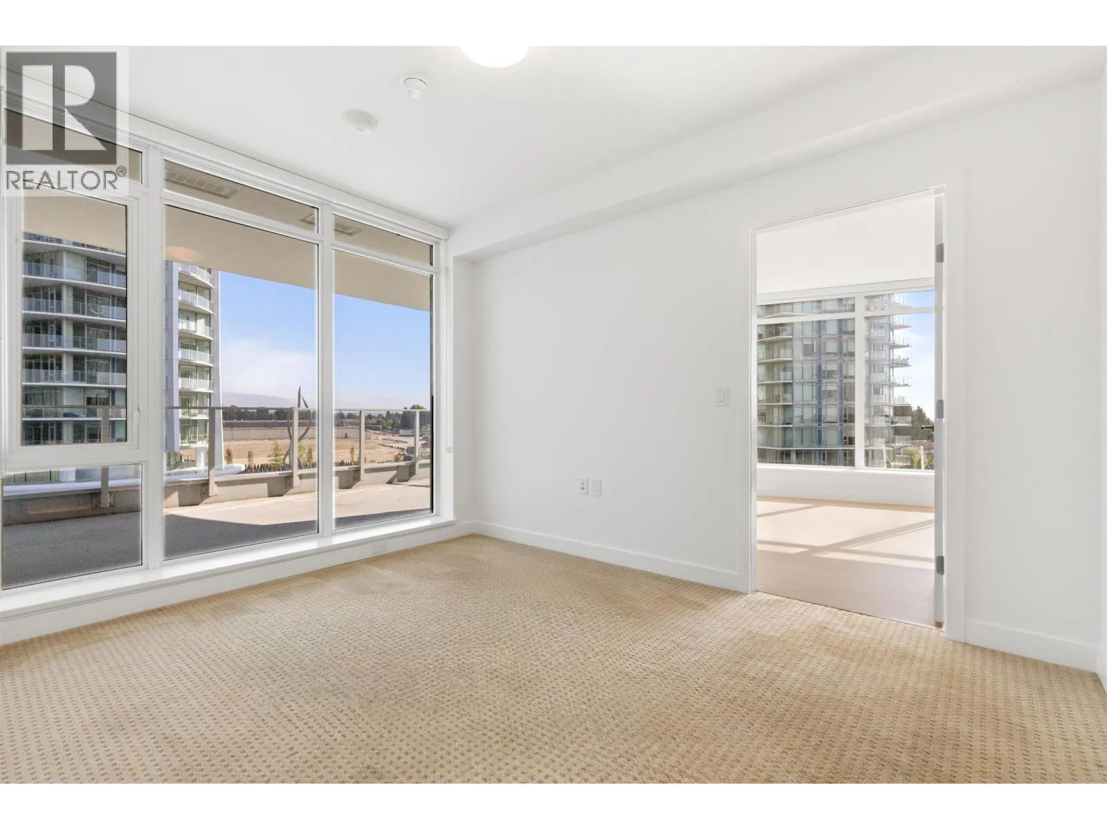 404 7683 PARK CRESCENT