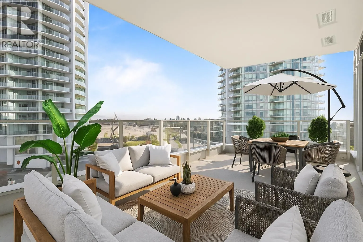 404 7683 PARK CRESCENT