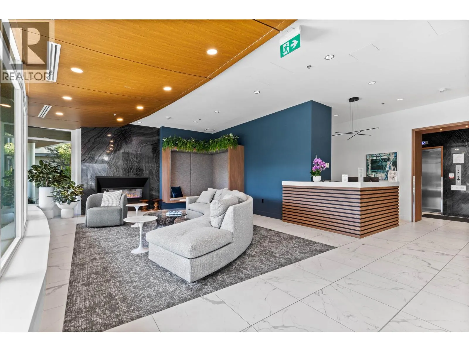 404 7683 PARK CRESCENT