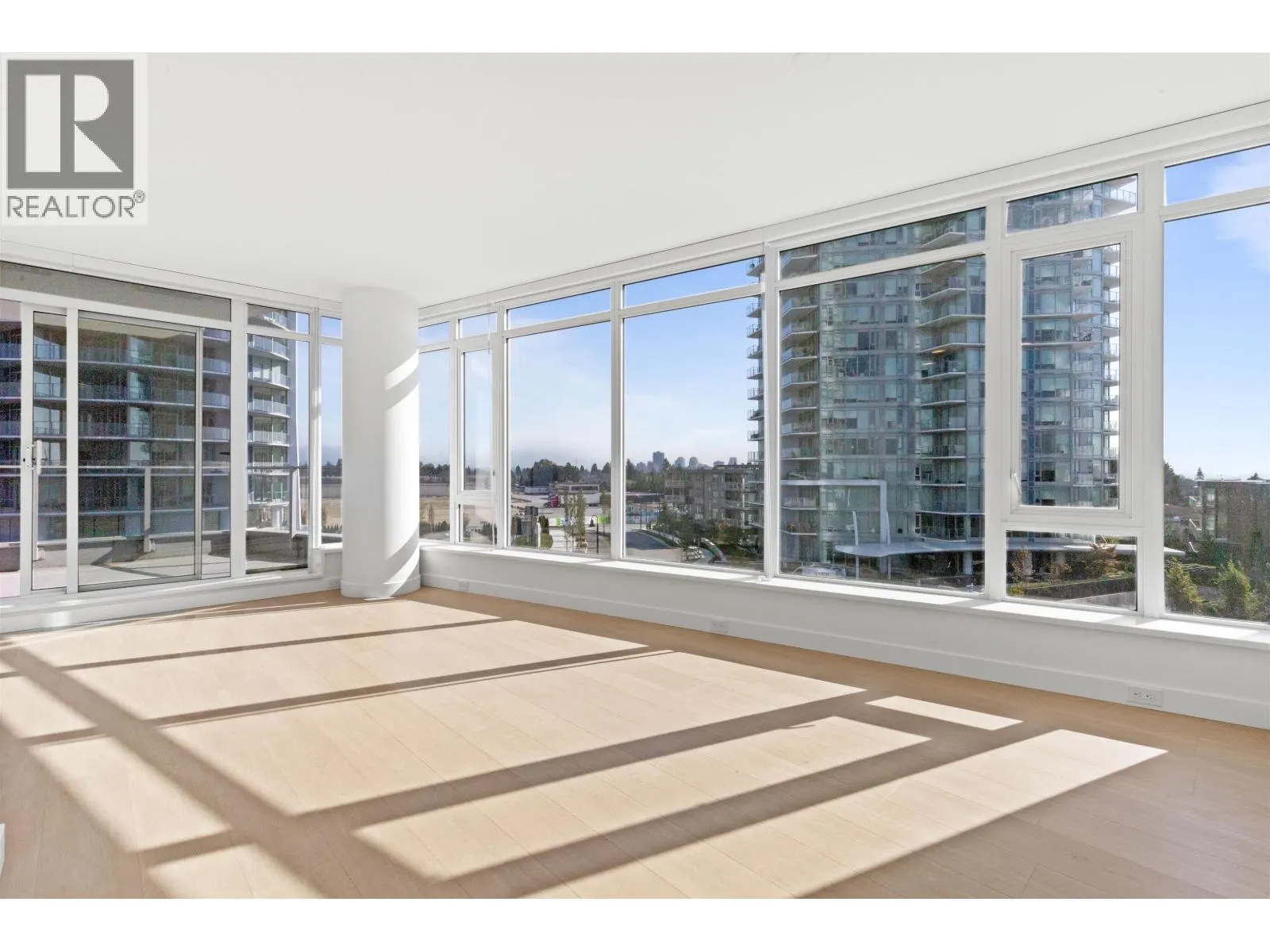 404 7683 PARK CRESCENT