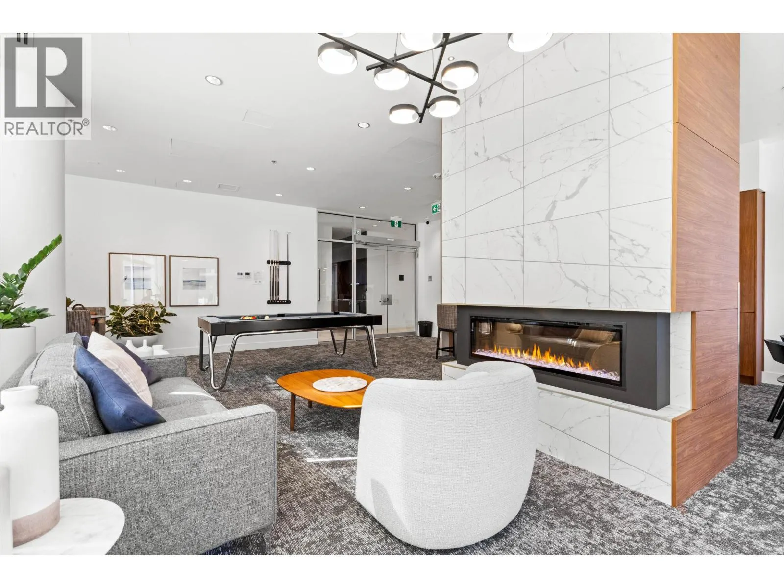 404 7683 PARK CRESCENT