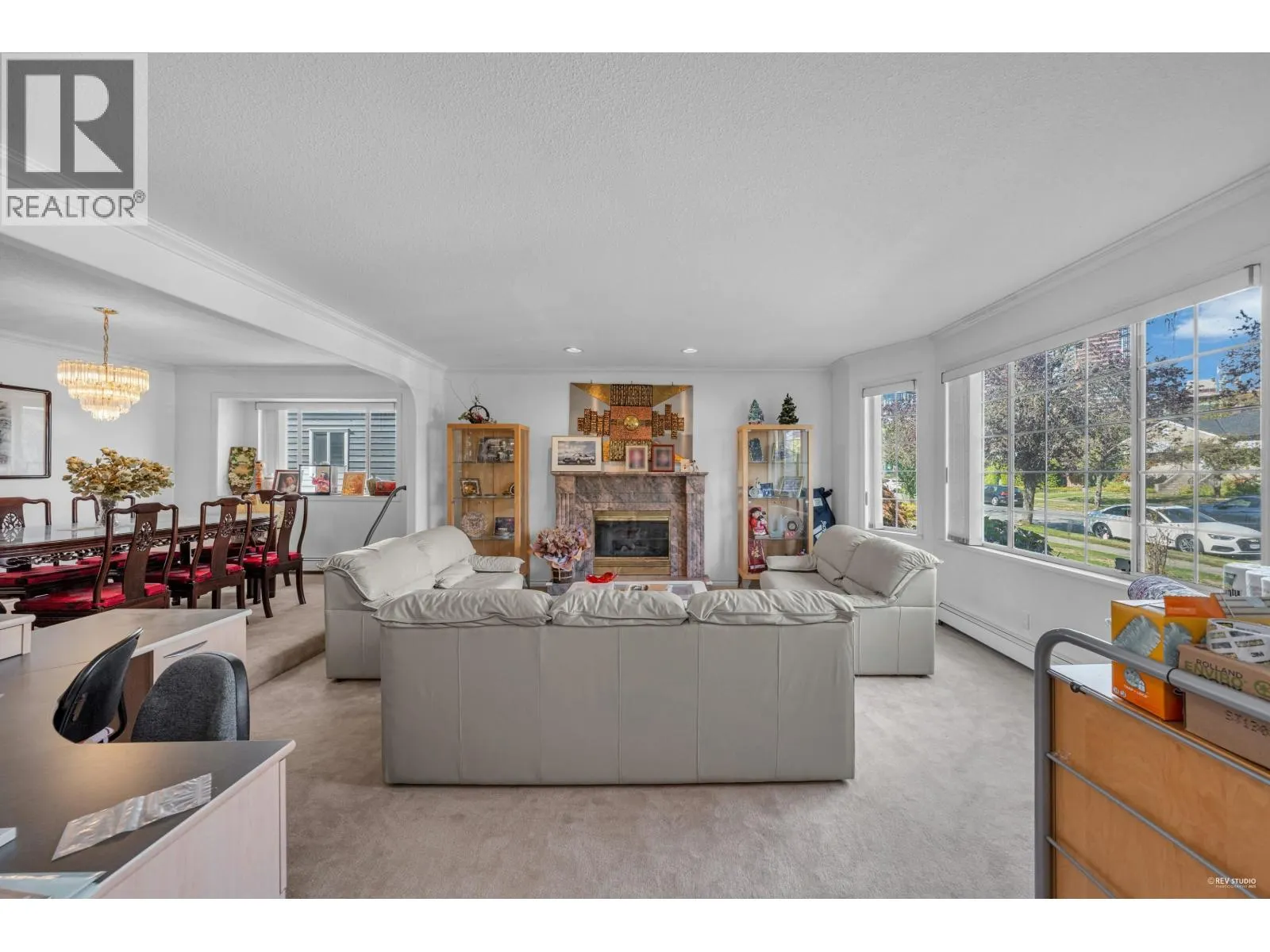 426 W 44TH AVENUE