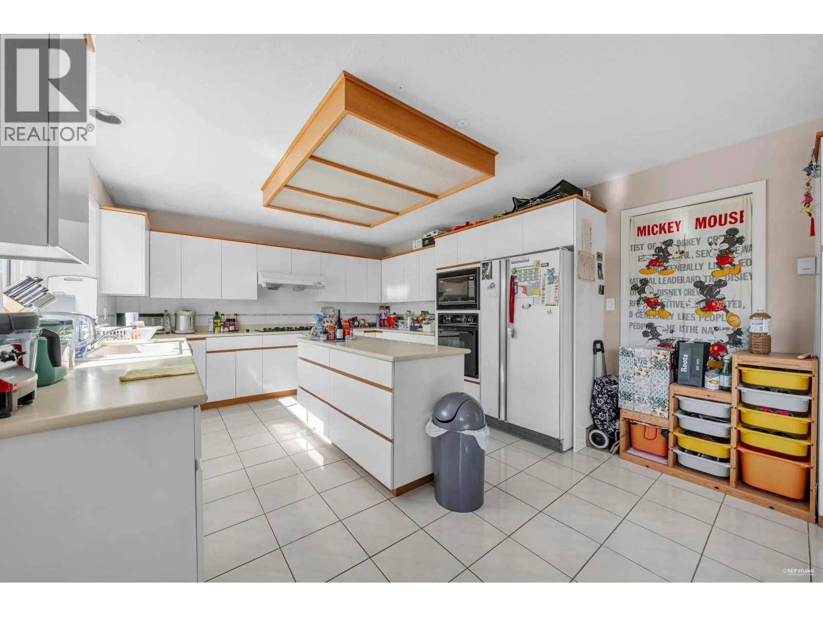 426 W 44TH AVENUE