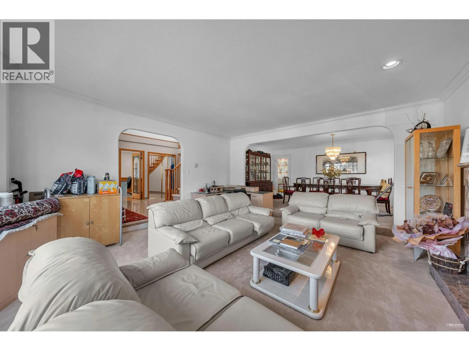 426 W 44TH AVENUE