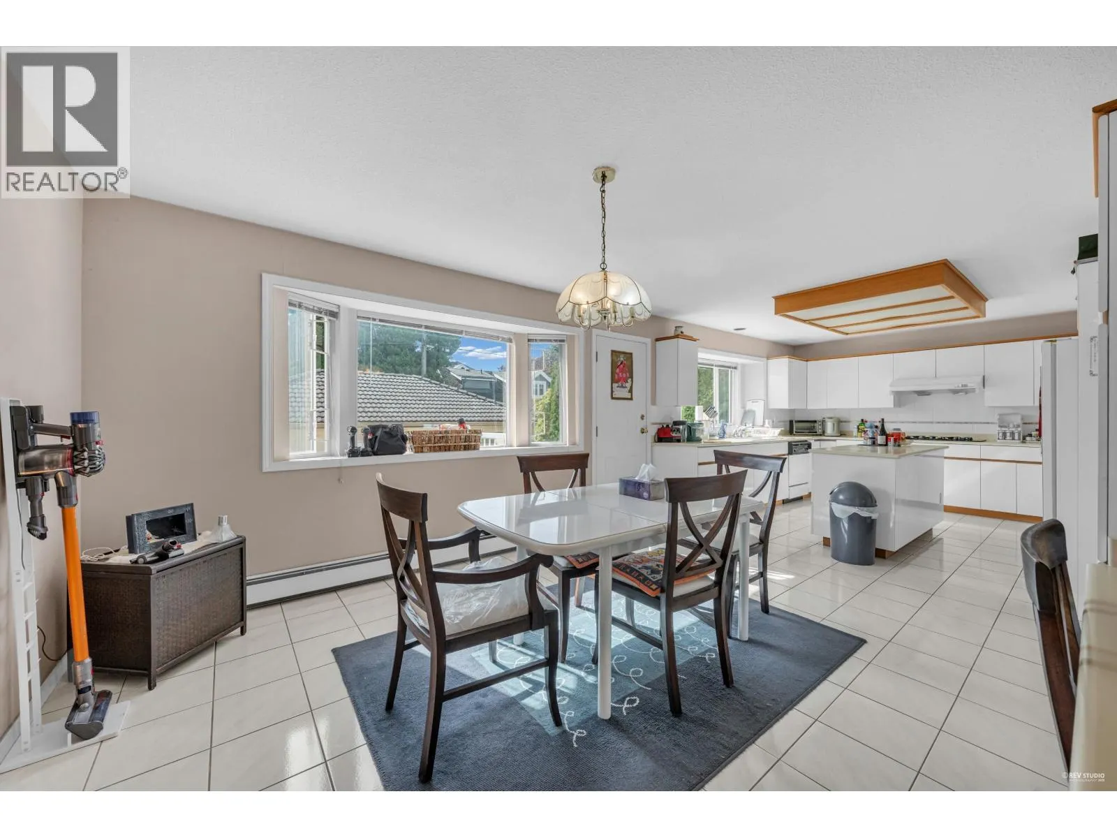 426 W 44TH AVENUE