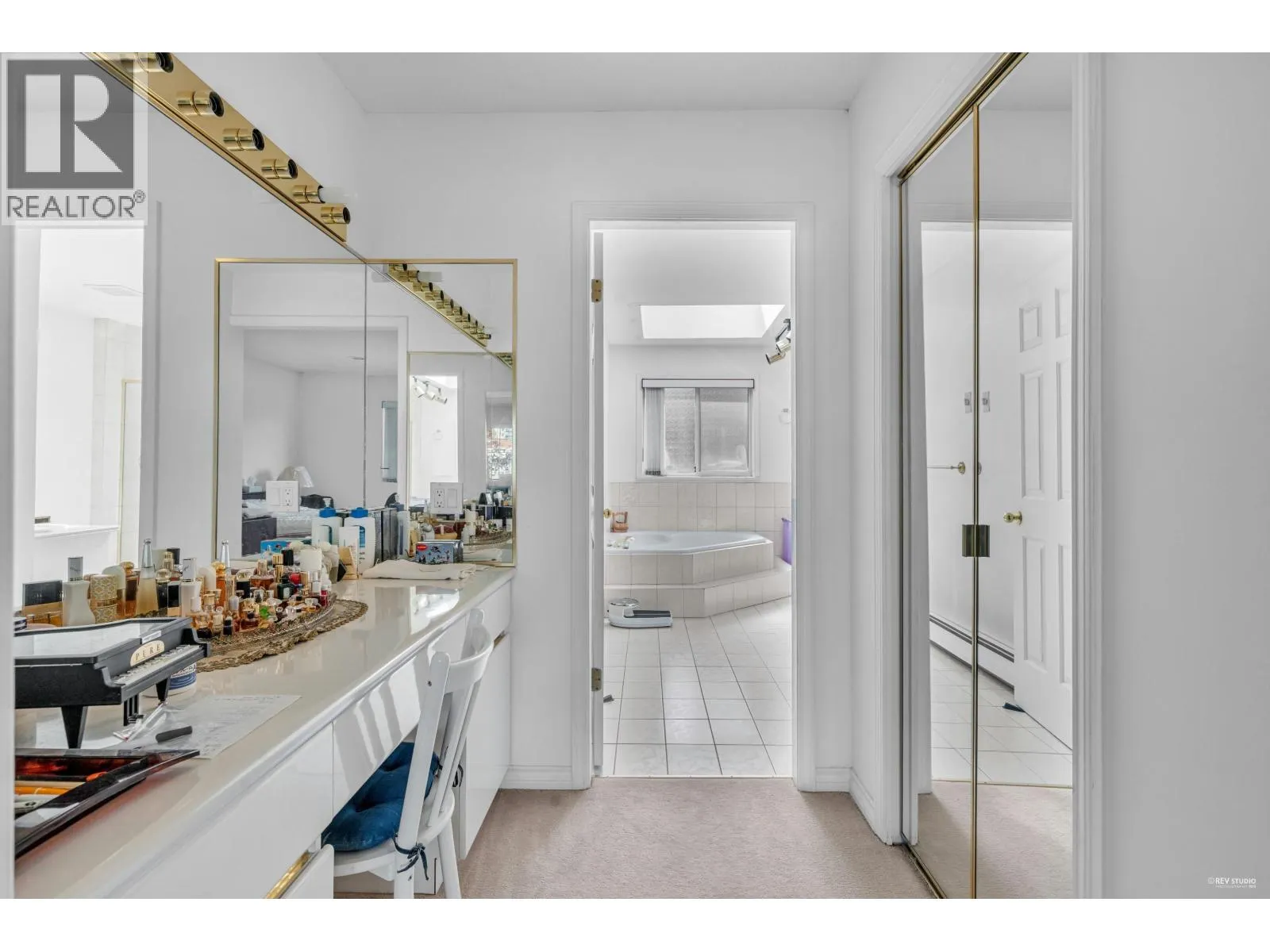 426 W 44TH AVENUE