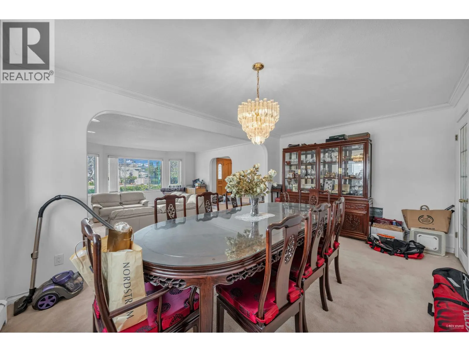 426 W 44TH AVENUE