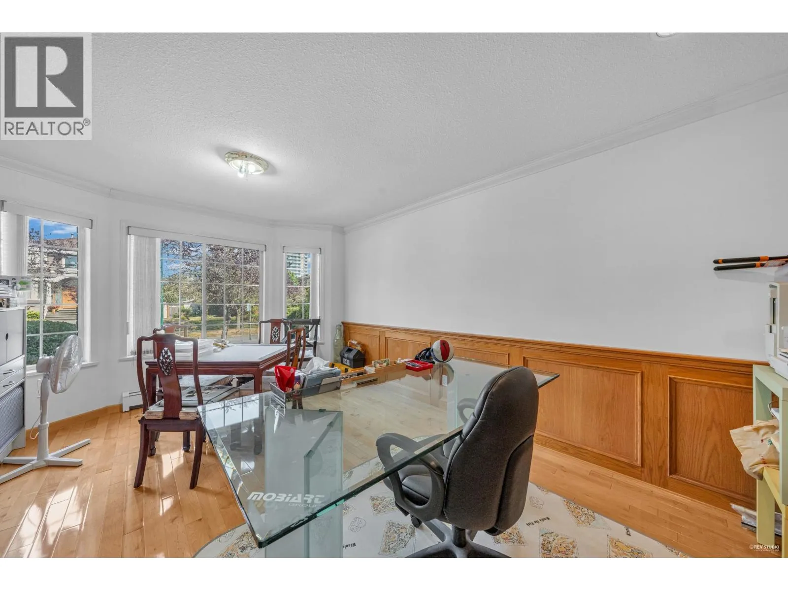 426 W 44TH AVENUE
