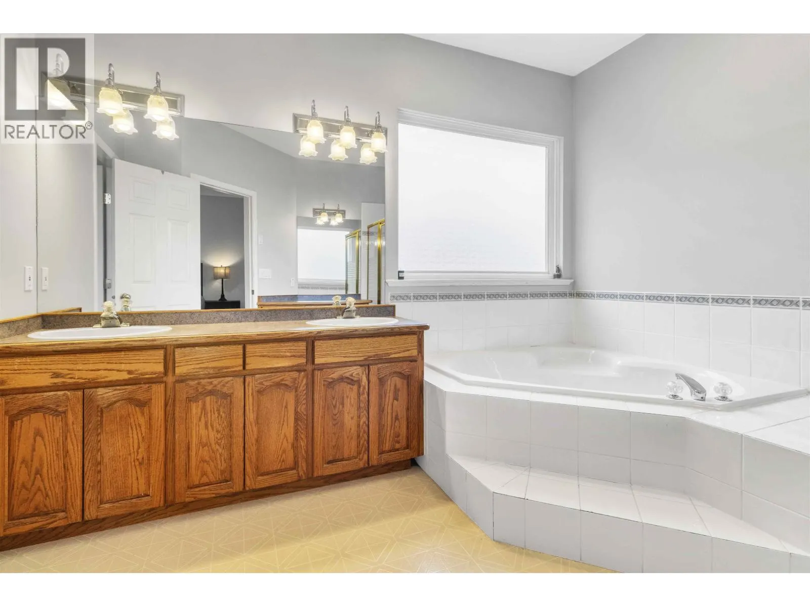 23404 TAMARACK LANE